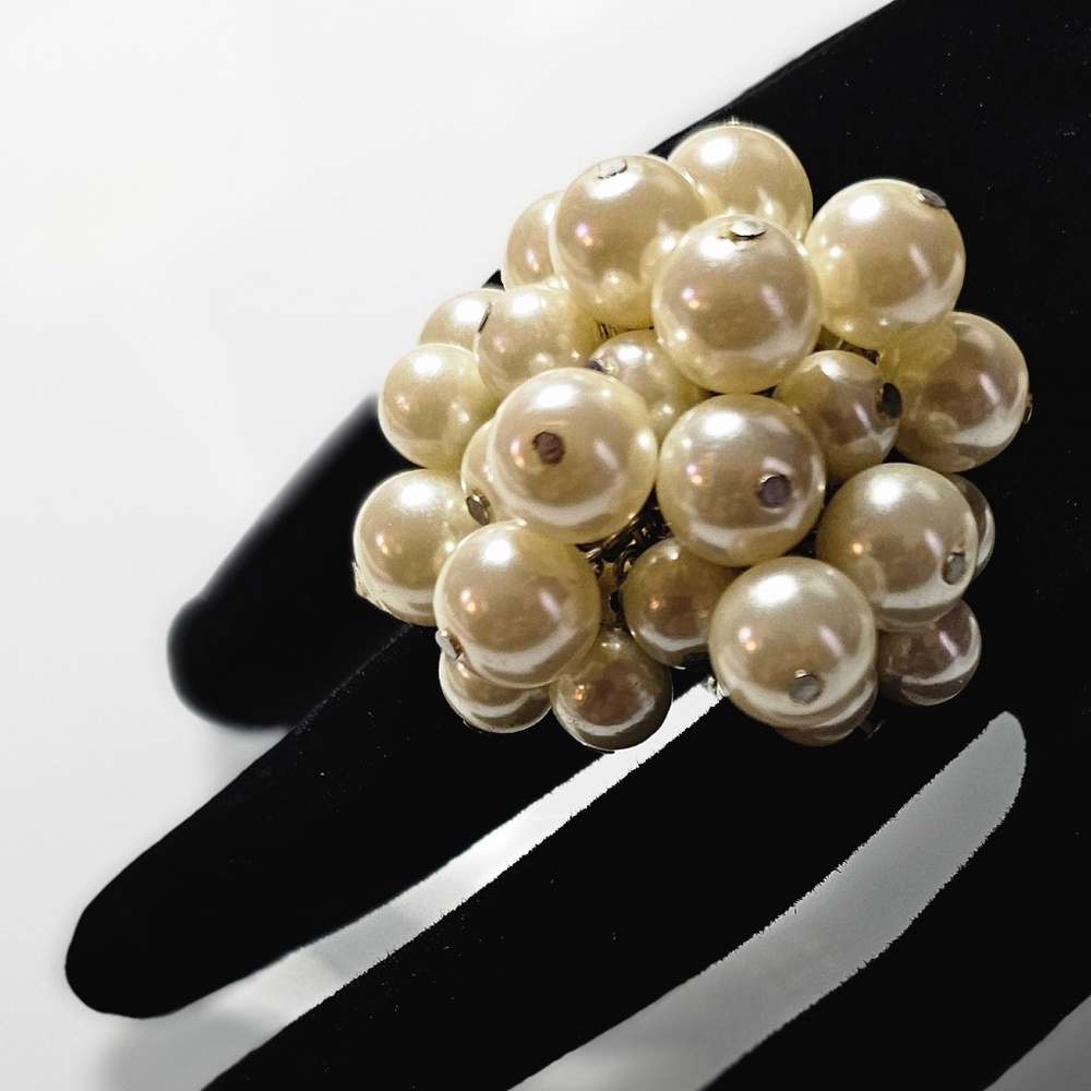 Faux Pearl Ring - Picture 2 of 7